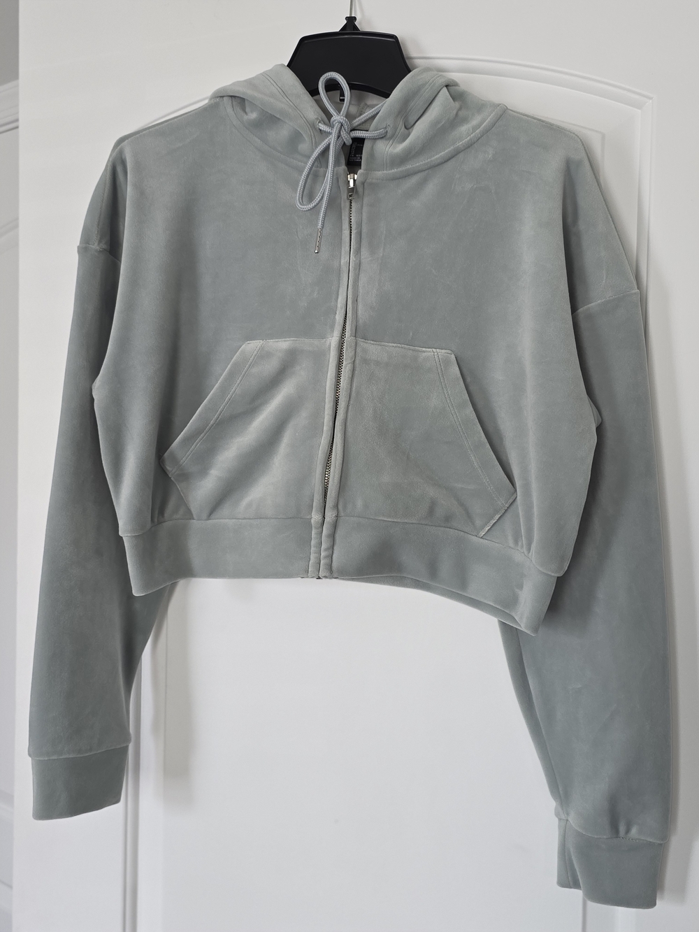 Forever 21 Cropped Zip Hoodie in Sage